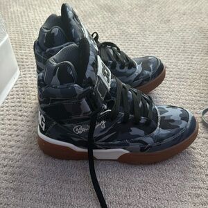 Ewing 33 hi men’s shoes size 8